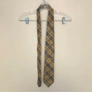 Burberry 100% Silk Tie
